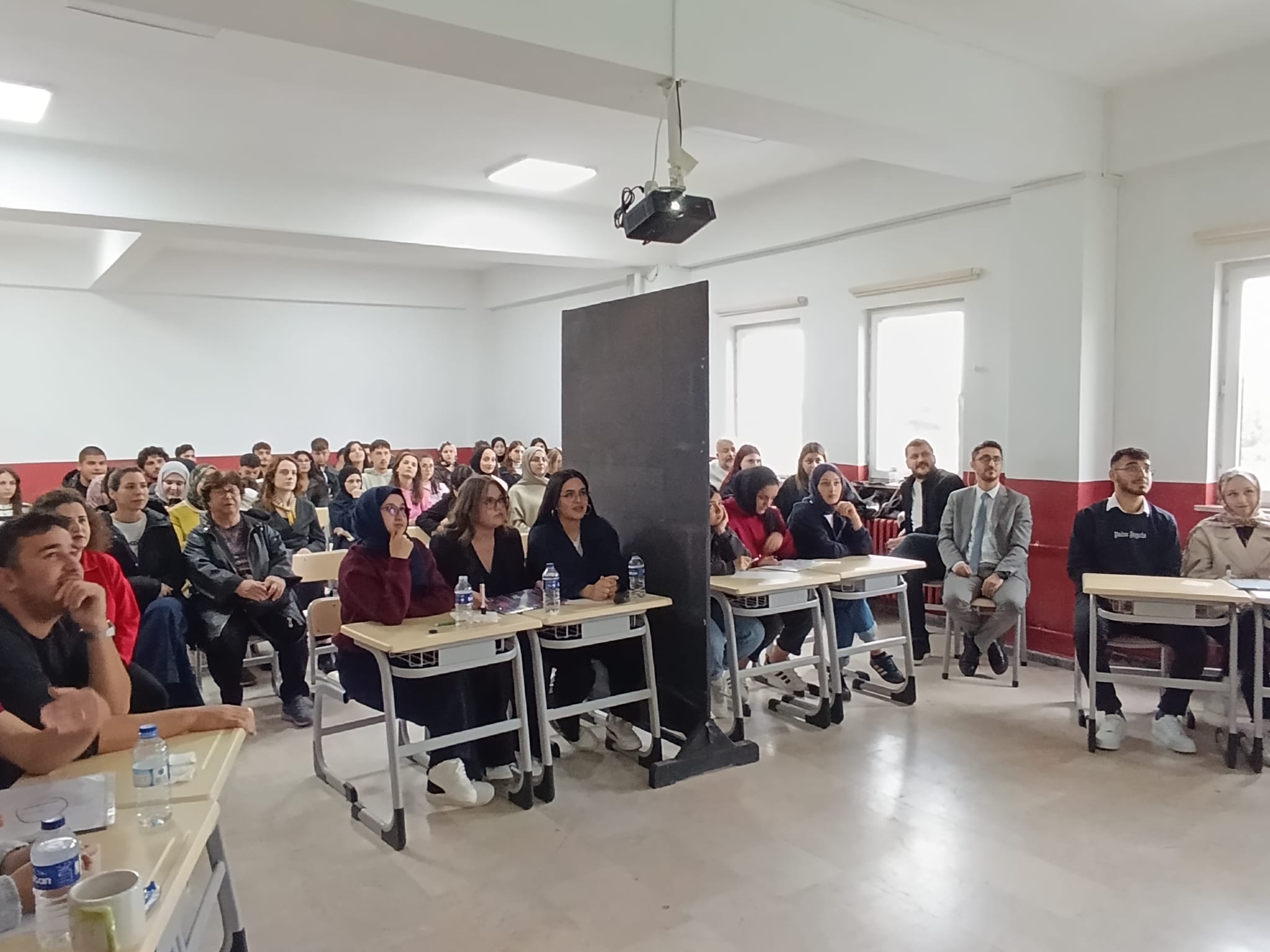 Bilgi ve Rekabet Dolu Yarışmada Kazanan Sağlık Kurumları İşletmeciliği Oldu